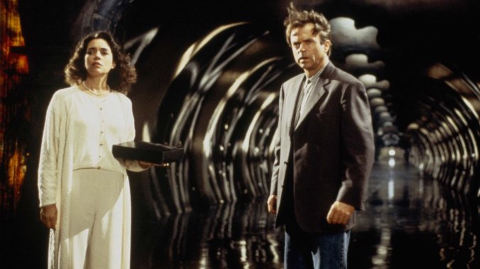 in-the-mouth-of-madness